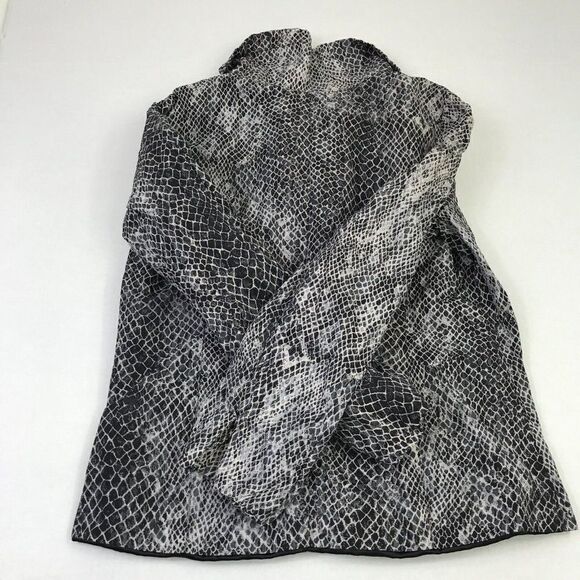 Chicos Womens Crinkle Jacket Snakeskin Print Long Sleeve Snap Button 0 S Small - Picture 11 of 12